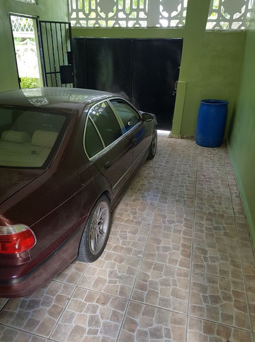 Amplia Casa En Urb. Jardines Del Ozama Sde Los Tres Brazos