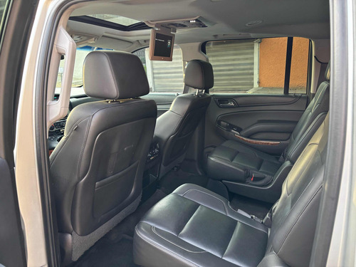 Chevrolet Suburban 5.3 Ltz V8 4wd 2da Cubo At