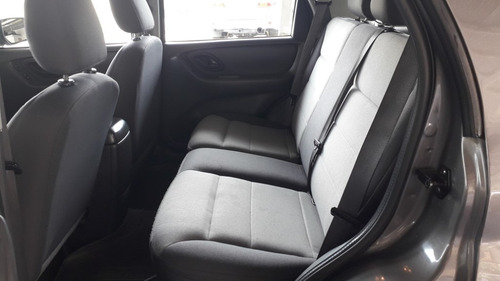 Imagen 7 de 12 de Ford Escape