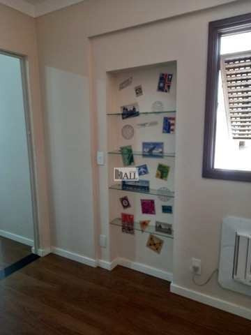 Apartamento À Venda No Centro Com 2 Quartos, 110 M² - V8050