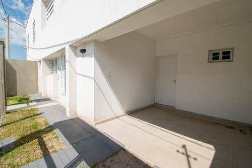 Imagen 6 de 30 de Venta Triplex A Estrenar En Santo Tomé