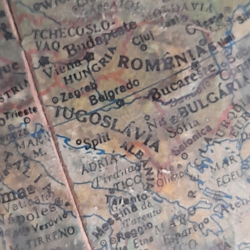 Imagem 5 de 9 de Globo Terrestre Antigo Grande Metal E Papel Mache. Lindo