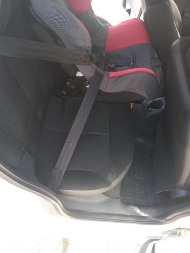 Imagem 15 de 15 de Citroën C3 2006 1.4 8v Glx Flex 5p