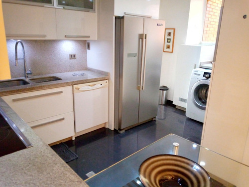 Apartamento En Venta En La Tahona, Caracas De 135,16m2 De 4h | 4b | 2pe | (cbe)