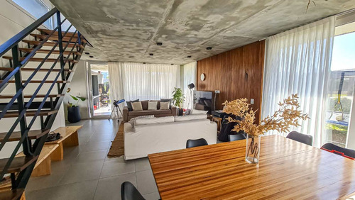 Venta De Casa De 5 Ambientes Araucarias Puertos