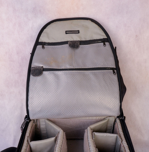 Mochila Lowepro Grande Capacidade (Usado)