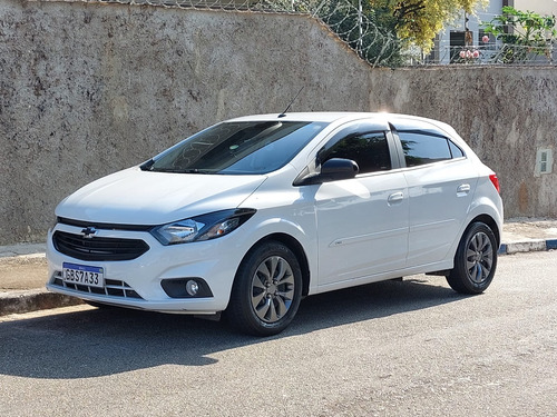 Chevrolet Onix Joy hatch 1.0 8V Black Edition Flex