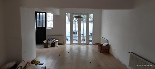 Casa Con Excelente Ubicación En Vitacura
