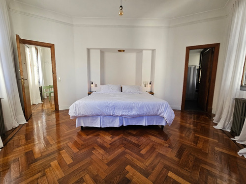 Dpto. 2 Amb. 60 M2 A Metros De Av.corrientes Florida, Del Obelisco, De Todos Los Subterráneos, De Cines Y Teatros, Confiterías Y Bares Notables. Hasta 3 Personas. Mes / Día