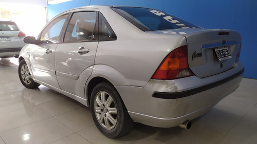 Imagen 9 de 18 de Ford Focus 2007 Ghia 1.8 Tdci