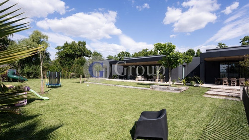 Casa En Venta En Altos De Pilar, Pilar, G.b.a. Zona Norte