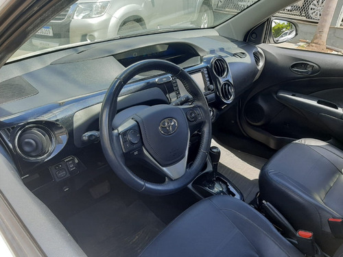Imagem 7 de 11 de Toyota Etios Sedam 1.5 Platinium Automático