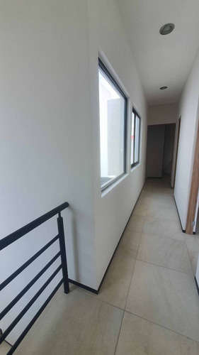 Casa En Venta En Zibata, Hermosa Casa Con Gran Plusvalia En Zibata !