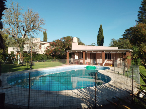 Venta Casa-3 Dormitorios-piscina-la Hermosura-la Plata
