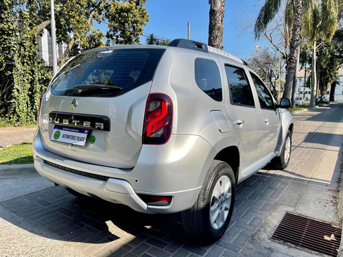 Imagen 5 de 12 de Renault Duster 2015 1.6 Ph2 4x2 Privilege 110cv