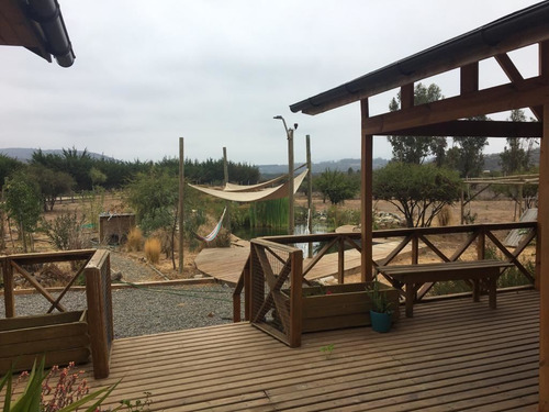 Casa En Venta De 3 Dorm. En Limache
