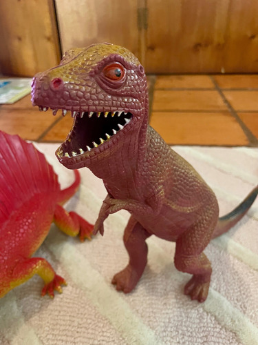 Dinosaurios Plásticos De Juguete (Usado)