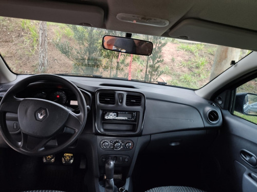 Renault - Logan - Autentique 1.0 16v 2015