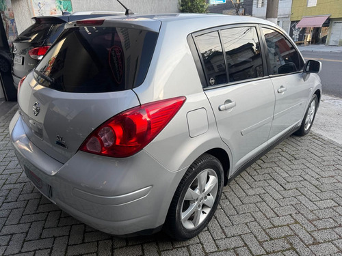 Nissan Tiida SL 1.8/1.8 Flex 16V Aut.