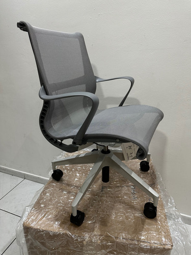 Cadeira Herman Miller Setu Platinada Super Nova Platinada Mersh (Usado)