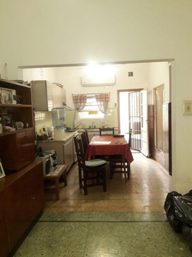 Imagen 2 de 14 de Departamento Tipo Casa En Venta En Lanus Oeste
