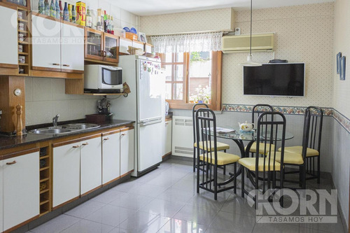 Imagen 9 de 29 de Venta Departamento / Semipiso De 4 Ambientes Con Balcon En Barrio Norte / Palermo