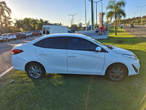 Toyota Yaris 1.5 107Cv Xls Pack Cvt Sedan