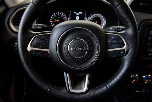 Jeep Renegade Sport 1.8 Manual - Car Cash