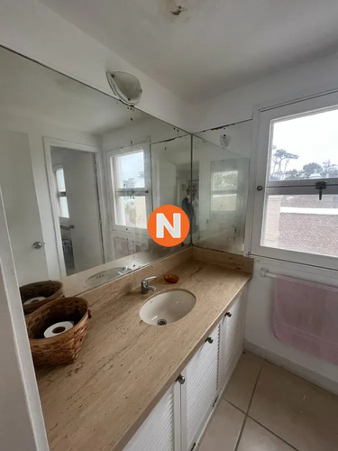 Apartamento A La Venta En Pinares, Punta Del Este 4 Dormitorios