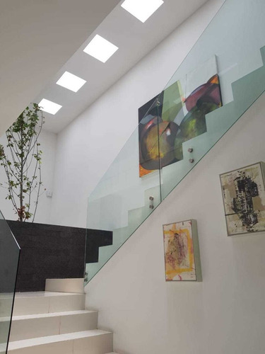Imagen 6 de 30 de Venta Espectacular Casa En Cumbres Del Lago!