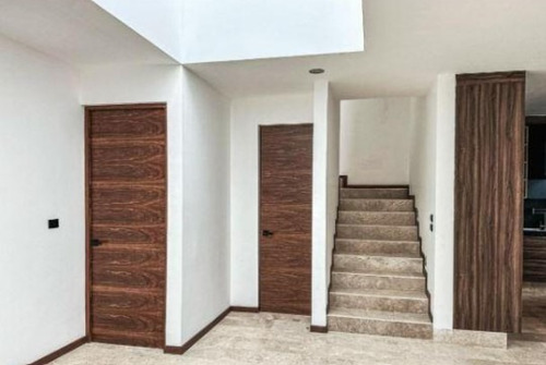 Venta De Casa En Villa Magna, San Luis Potosí. Fm17