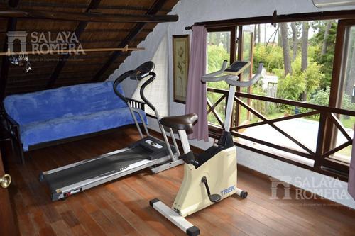 Imagen 13 de 15 de Venta - Casa, Pinares Parada 35, 4 Dormitorios, 2 Baños, Piscina Salinizada