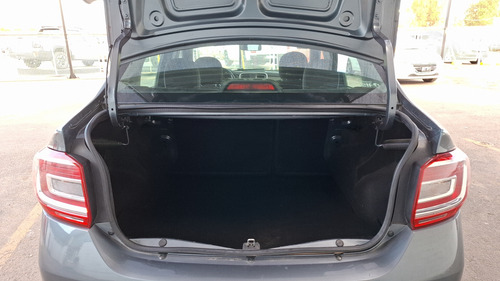 Renault Logan 1.6 Privilege