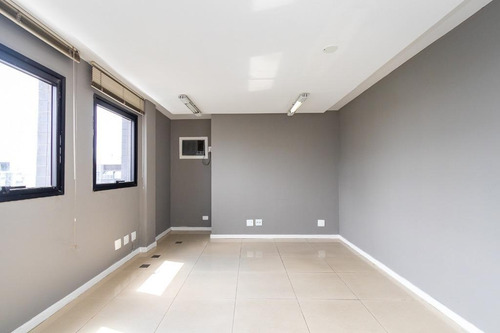 Imagem 21 de 30 de Conjunto Para Alugar, 255 M² Por R$ 9.500,00/mês - Batel - Curitiba/pr - Cj0175