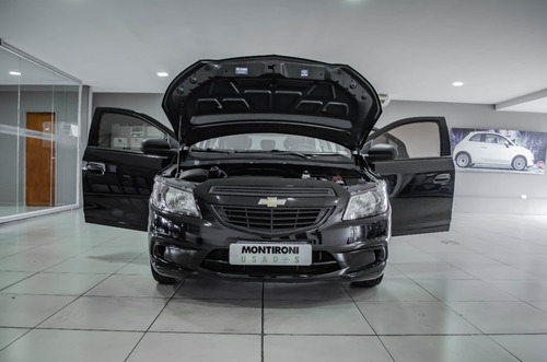 Imagen 17 de 25 de Chevrolet Onix Joy Black Edition 2019
