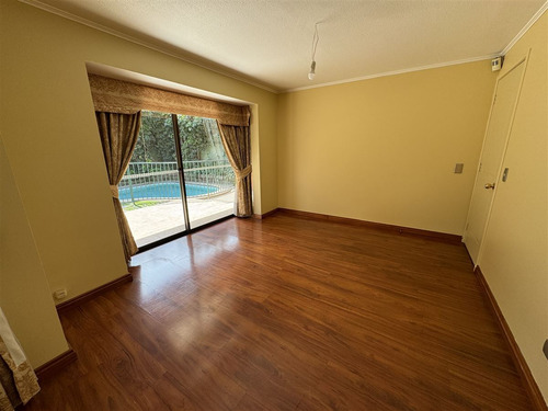 Casa En Arriendo De 5 Dorm. En Huechuraba