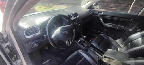 Volkswagen Vento Variant 2.5 Advance 170cv