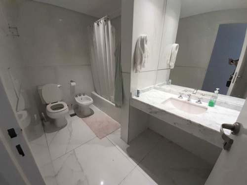 Departamento En Alq. Temporario Ubicado En San Isidro, G.b.a. Zona Norte
