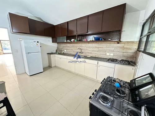 Casa 3 Dormitorios Y Servicio En Barrio Golf