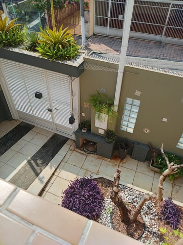 Casa 1 E 2 Locação