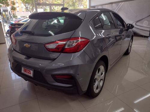 Imagen 3 de 16 de Chevrolet Cruze 5p 1.4t Lt At