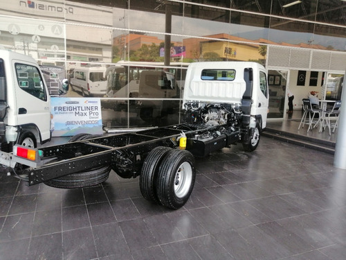 Imagen 5 de 9 de Fuso Canter Tf 7.5l Modelo 2022