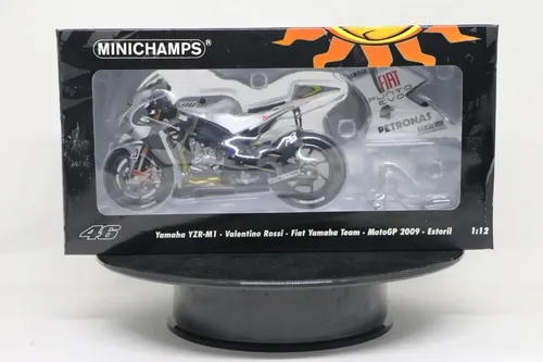 Valentino Rossi - Yamaha Yzr-m1 Motogp 2009 1/12 Minichamps