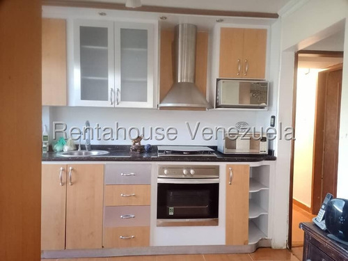 César Bullones Vende Excelente Apartamento En Nueva Segovia, Lara 25-16619