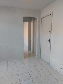 Imagem 4 de 15 de Apartamento Para Venda Em Curitiba, Centro, 1 Dormitório, 1 Banheiro - 302_2-450127
