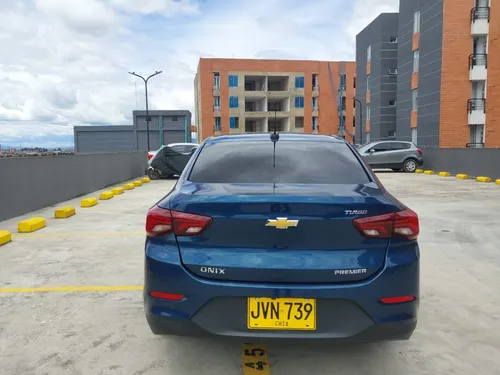 Chevrolet Onix 1.0 Premier