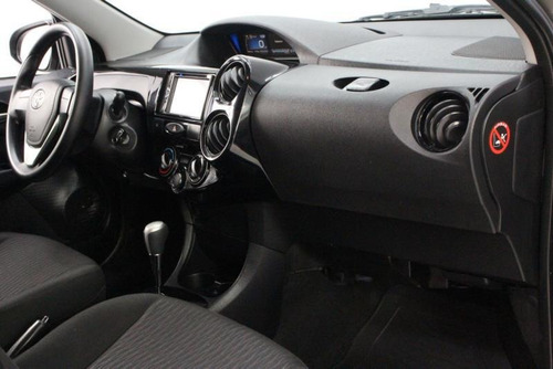 Imagem 10 de 14 de Toyota Etios 1.3 X 16v Flex 4p Automático 2019/2020