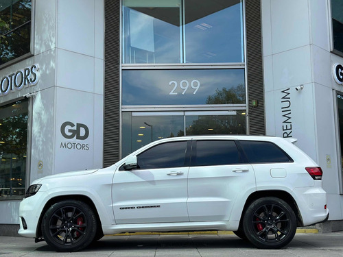 Imagen 8 de 25 de Jeep Grand Cherokee 6.4 Srt Atx 465hp At 2017 Linea Nueva