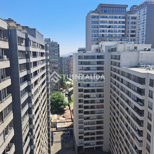 Departamento En Venta De 2 Dorm. En Metro Ecuador