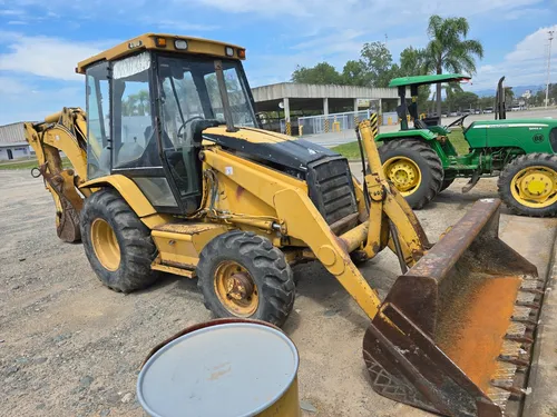 Pala Con Retro Cat 430e 4x4 En Tucumán Envíos Al País